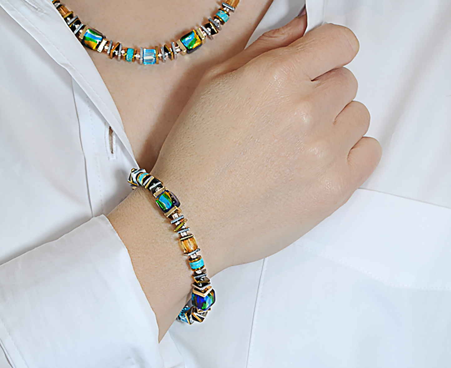 Halo foil glass bracelet