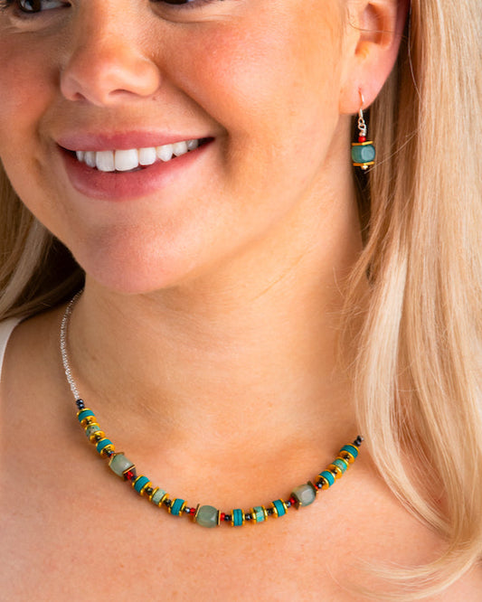 Como sea green necklace