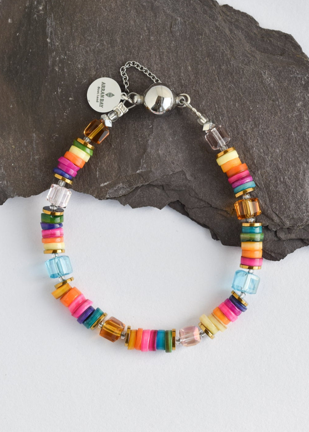Multi-colour shell bracelet