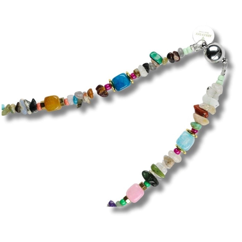 Quartz chip gemstone necklace