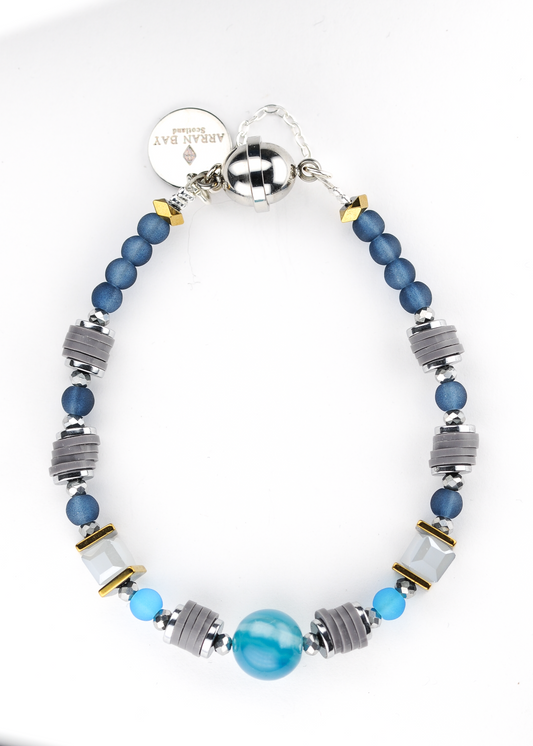 Blue agate centre bracelet