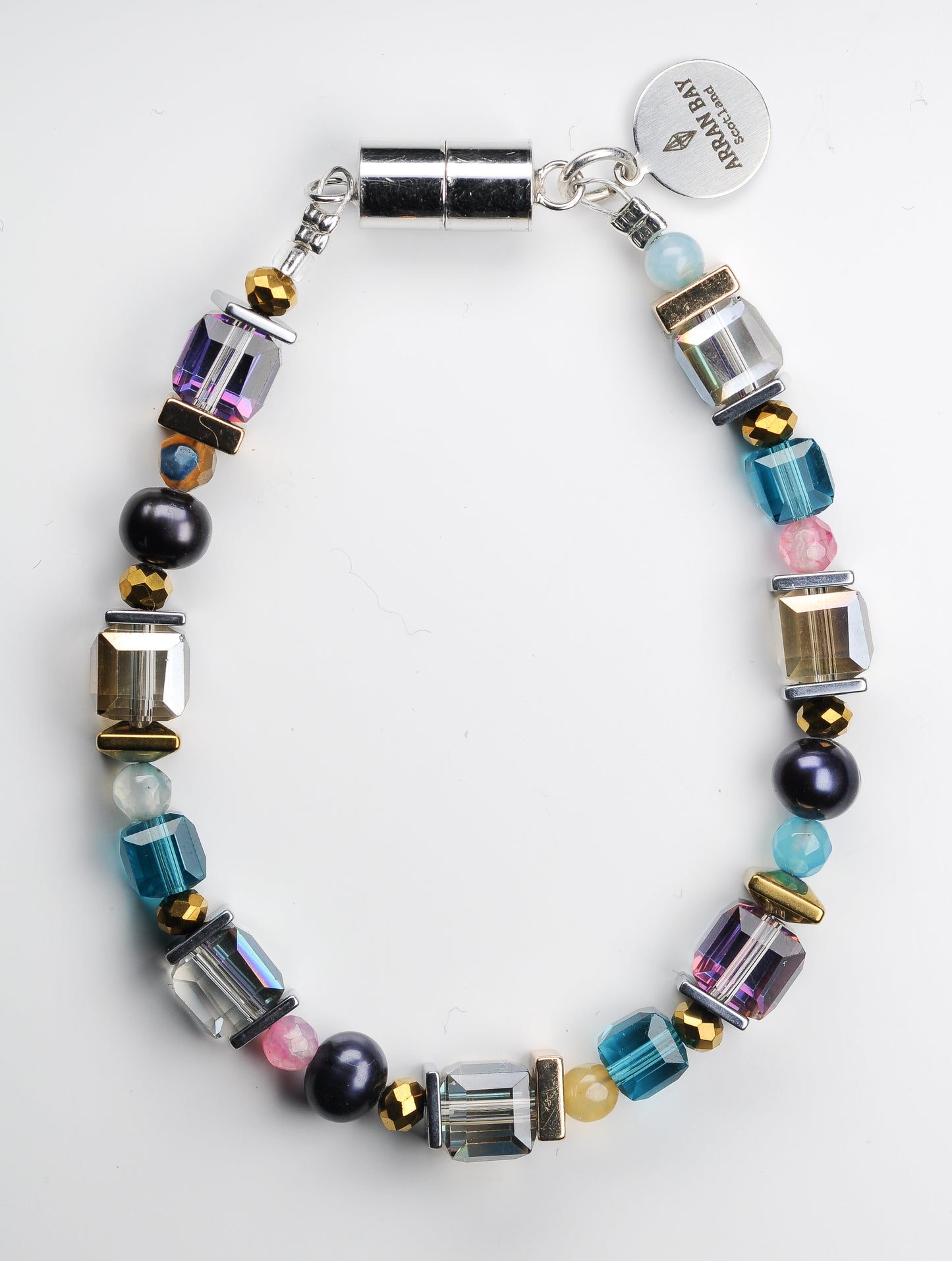 Glass and pearl bracelet